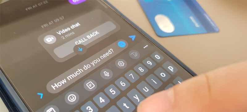 smart phone showing scam text